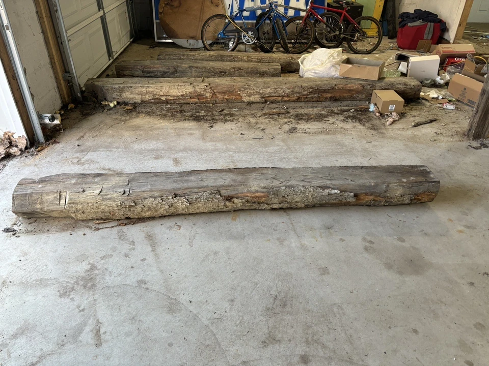 "Antiguo tronco de borde vivo de viga de castaño americano recuperado de 1778 95"" historia del manto" Foto 2 de 4