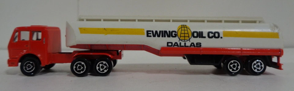 VINTAGE MAJORETTE "EWING OIL CO. DALLAS" TANKER TRUCK - Image 4 of 4