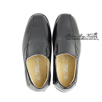 narrow fit childrens shoes uk