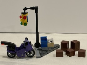 LEGO DC Comics Super Heroes: Catwoman Catcycle City Chase (6858)