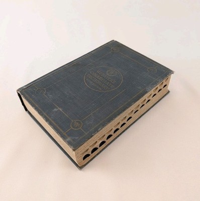 1947 Webster s Collegiate Dictionary 5th Ed THIN PAPER Thumb Indexed Vintage