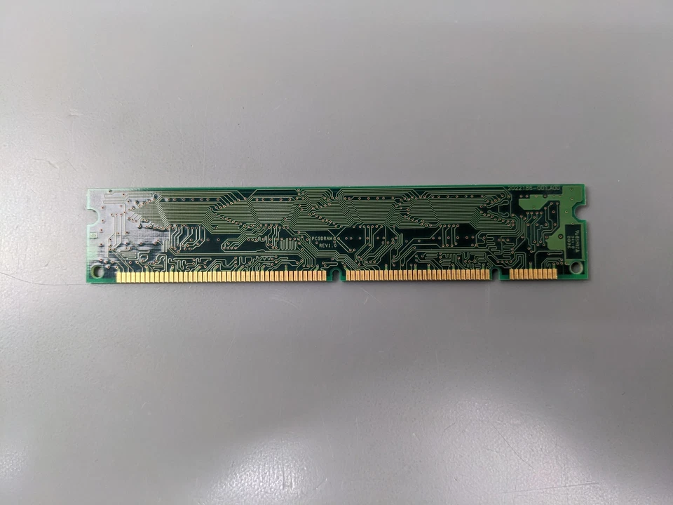 64MB PC133 SDRAM DIMM, 168-pin RAM Memory Stick - Image 3 of 3