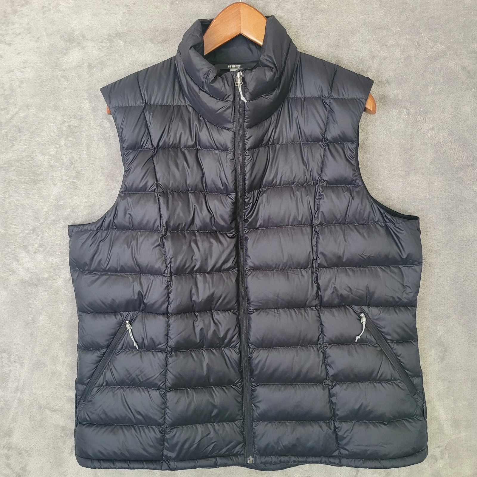 REI Co-op Down Puffer Vest Mens XXL Black Full Zip Lightweight Outdoor