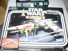 Star Wars Vintage Collection Luke Skywalker Red 5 X-Wing