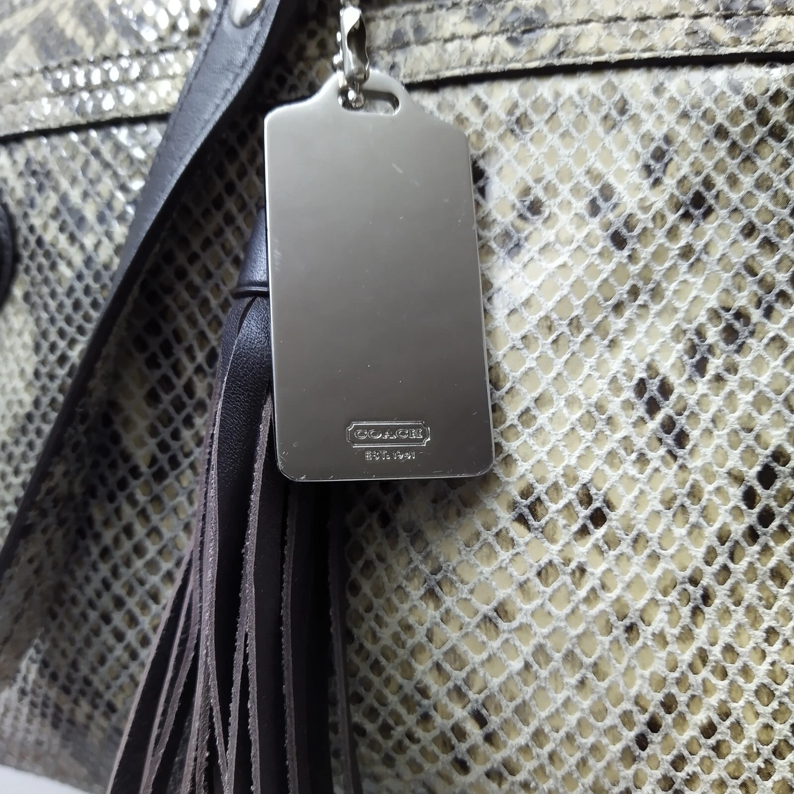 Borsa a tracolla Coach Park in pelle di pitone con chiusura girevole doppio manico
