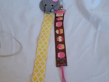  Pacifer Clips *Lot of 2 *Baby Girl