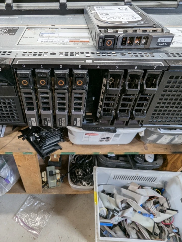 Dell Poweredge R820 SERVER -boots- (6) 1tb wiped drives -(2) 2.9ghz 6 core CPU - - Image 3 of 4