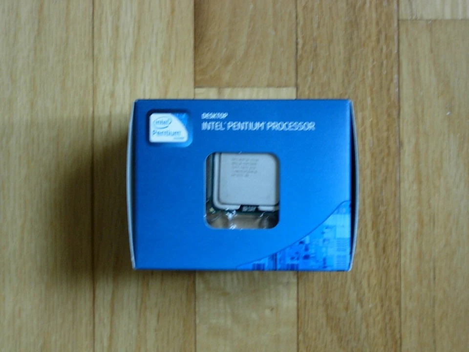 Intel Pentium E5700 3GHz Dual-Core (BX80571E5700) Processor - Image 2 of 2