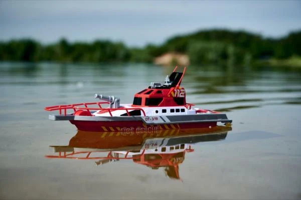 Dickie ferngesteuertes Fahrzeug Boot Go Crazy RC Fire Boat 201107000 - Bild 3 von 3