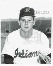 Press Photo Hal Naragon, Catcher, Cleveland Indians Baseball Team - lrs29618