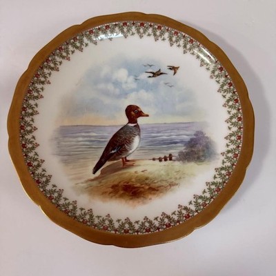 LIMOGES FRANCE G D and Cie Avenir Bird Hand Painted Plate Signed  9 3/8'' Scallop