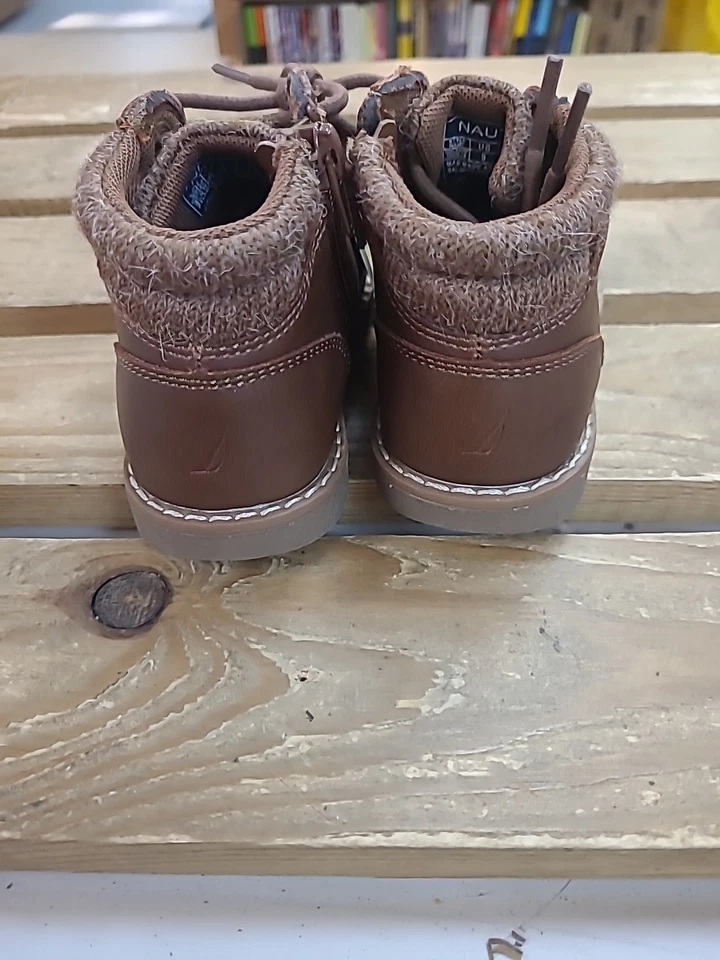 Nautica Rockship Boots Brown Size 9 NWT - Image 3 of 4