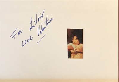 Valentina Vargas 1964- Chilean actress autograph signed 4''x6'' card