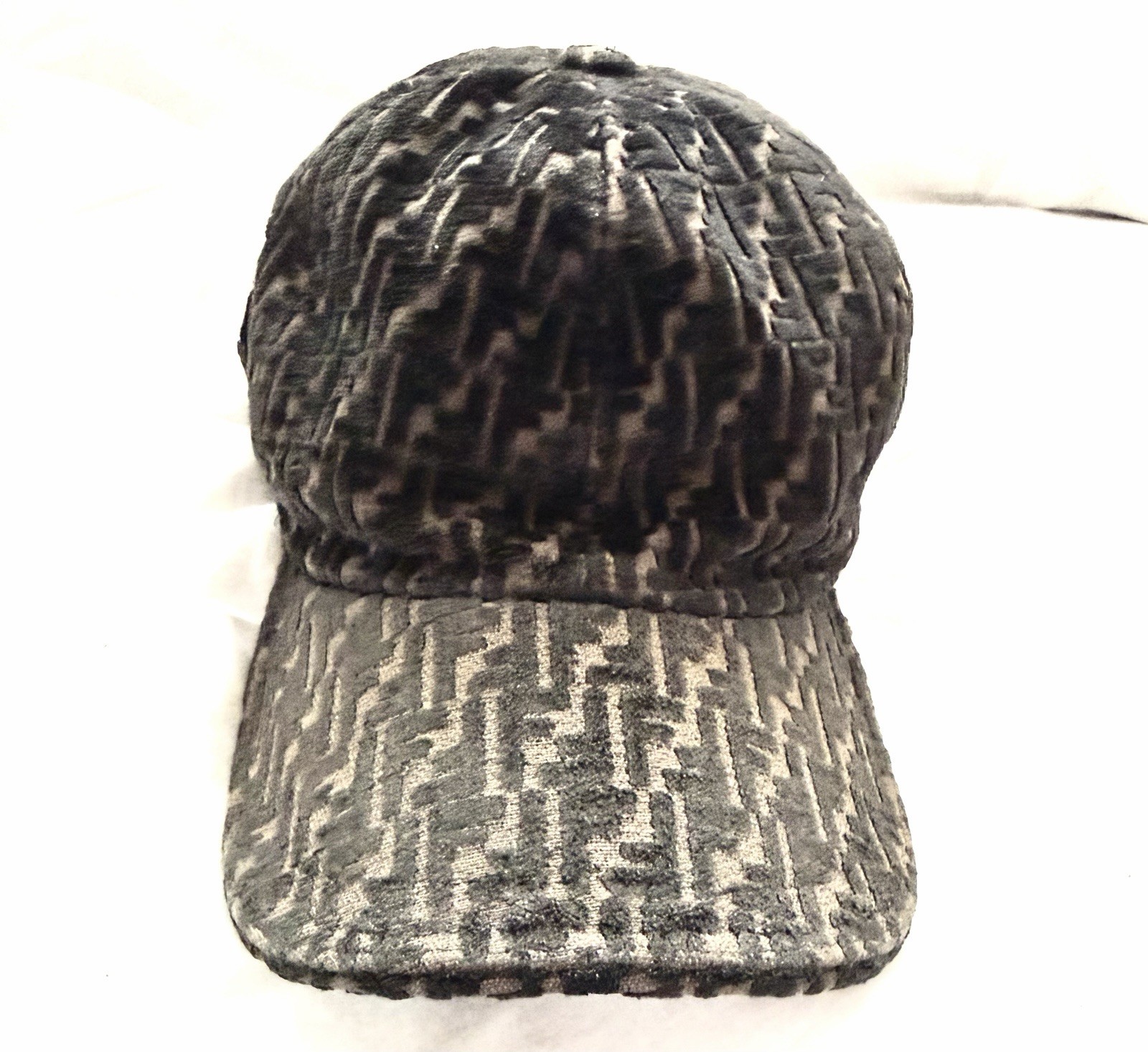 Fendi Geometric Pattern Black Gray Adjustable Bas… - image 1