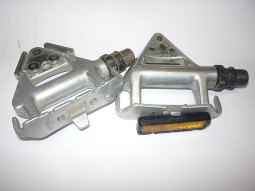 VINTAGE WELLGO LU-961 ROAD BICYCLE 3 SCREW CLIP PEDALS