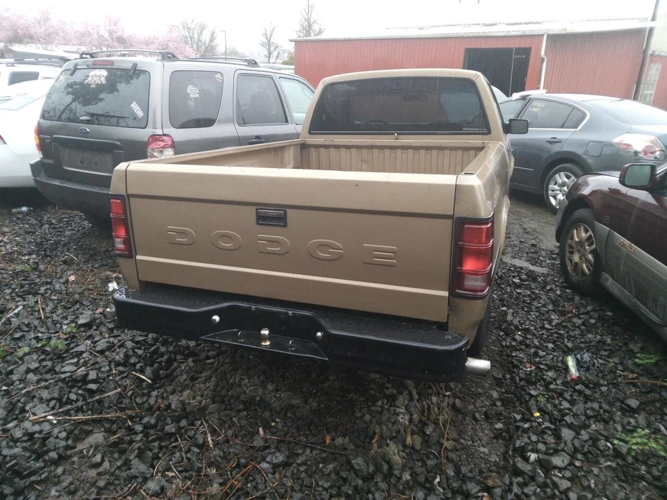 Brazo de control inferior inferior delantero izquierdo usado se adapta a: Dodge Dakota 1990 4x2 delantero Foto 3 de 4