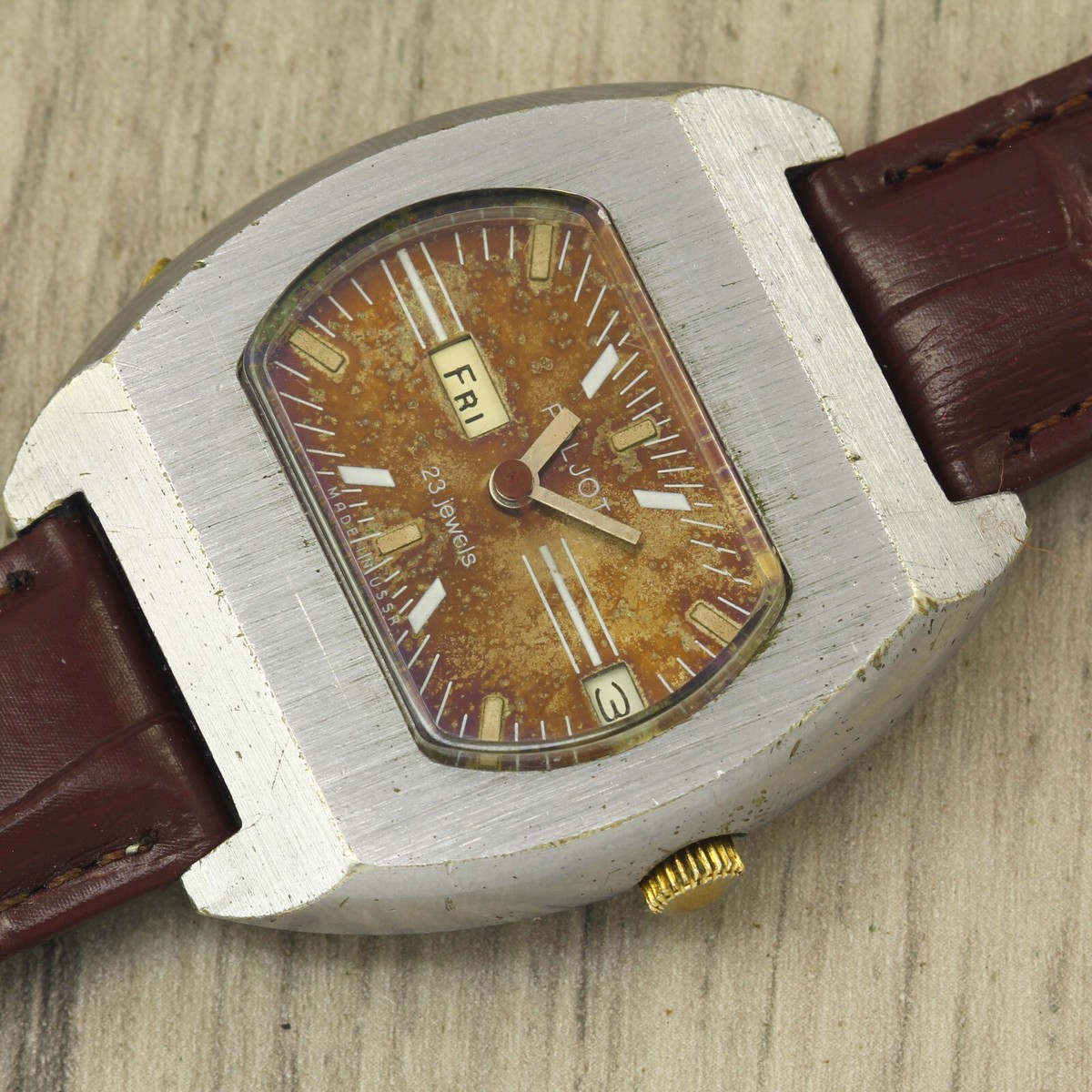 Vintage Poljot men's mechanical USSR Soviet wristwatch