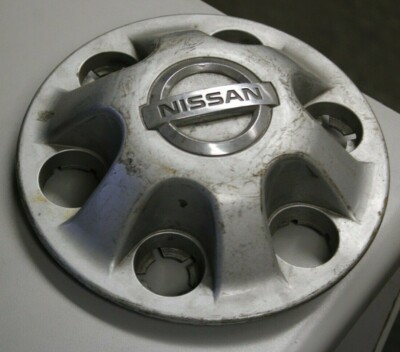 パーツ Ss 04 05 06 07 Nissan Titan OEM Center Hub Cap Silver 62436