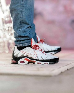 nike tn script swoosh