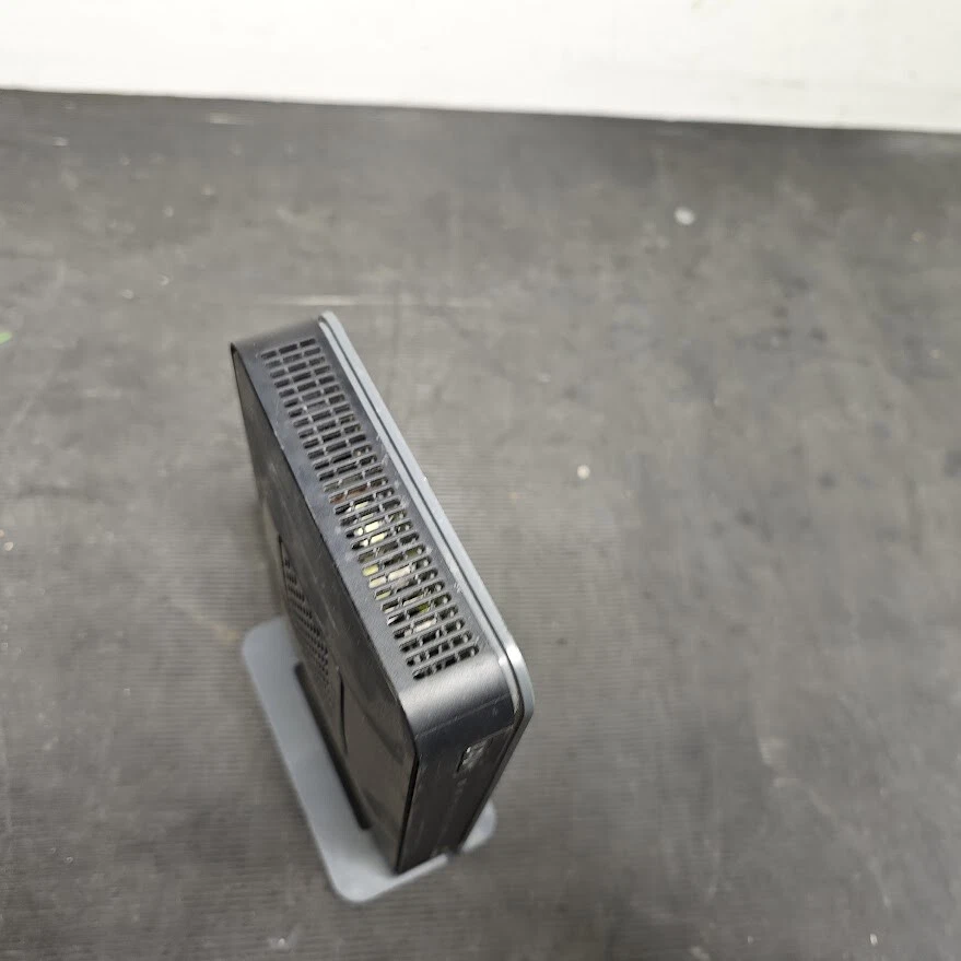 Netgear CG3000 Wireless Cable Voice Gateway - Used, No Accessories - Image 4 of 4
