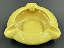 Camark USA 411 Yellow Ashtray With Three Rests On A Round Form 5-3/4” Wide