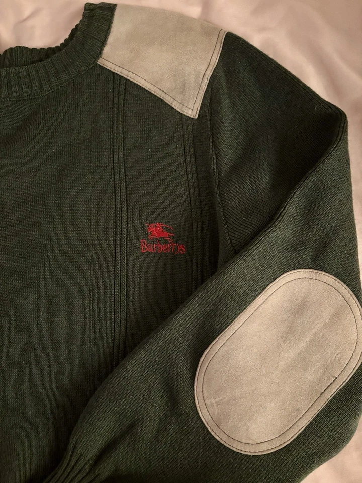 Suéter Burberrys de lã pura gola redonda com remendos de cotovelo de ombro de camurça tamanho P UNISSEX - Imagem 4 de 4