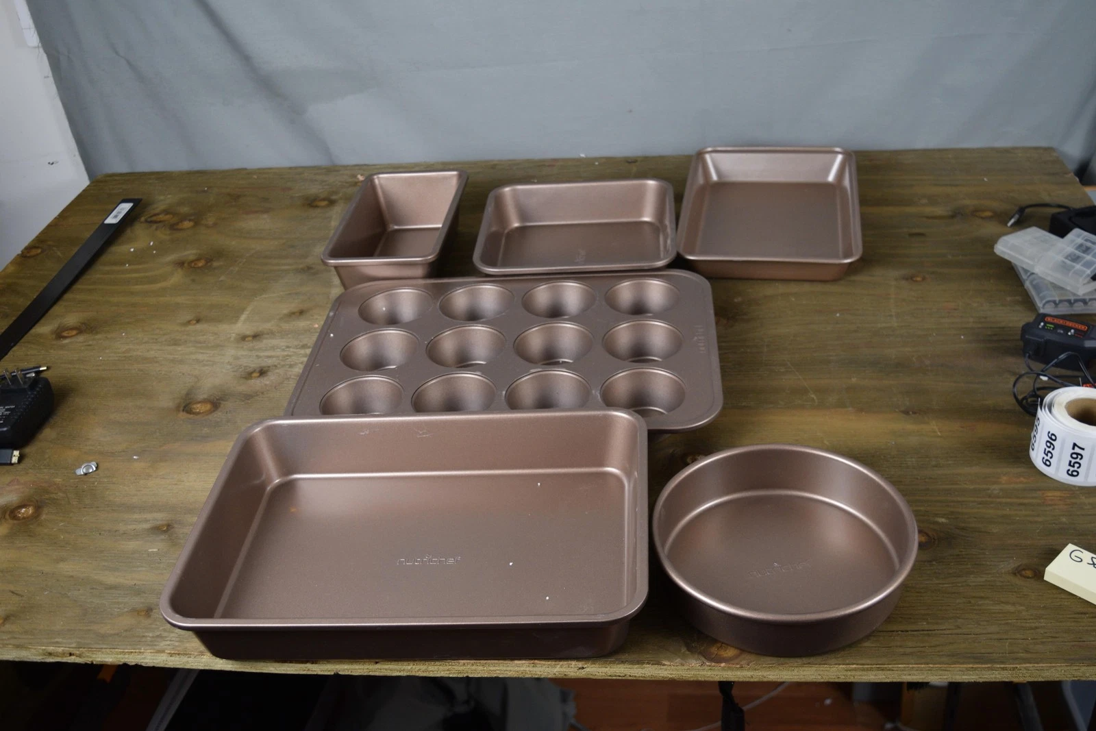 Nonstick Bakeware Set 7 Piece Muffin Loaf Round Square Rectangular Pans Bronze
Opens in a new window