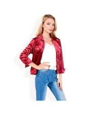 Women's Velvet Button-Up Jacket With Front Pockets And Luxe Finish