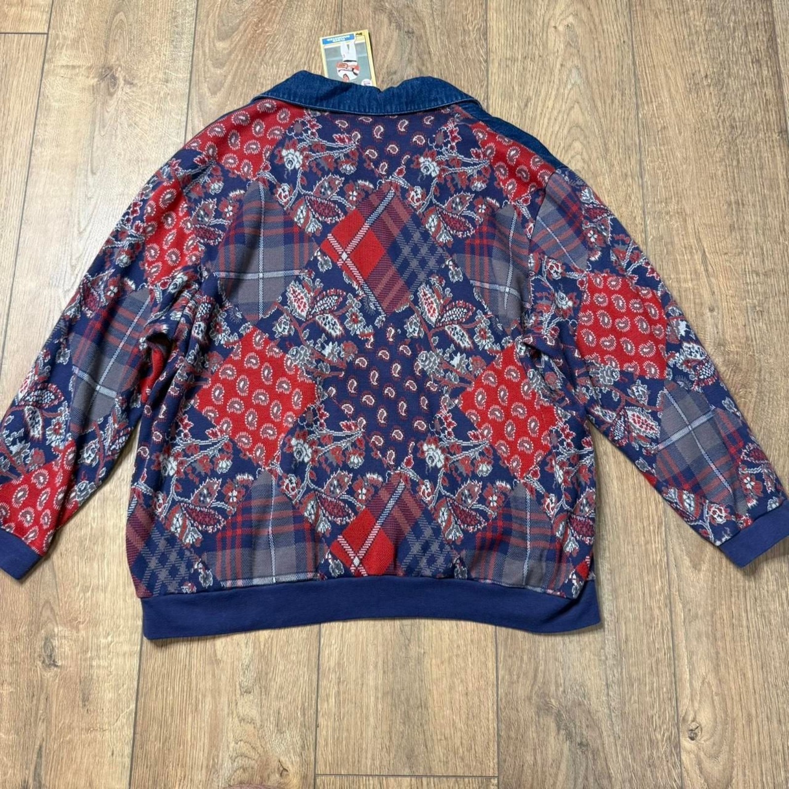 Soft denim shoulder button top with patch design - image 7