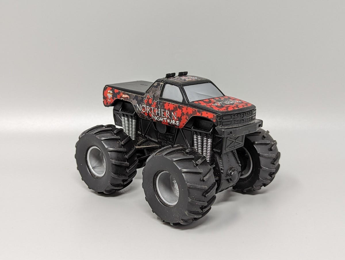 Hot Wheels 2010 Monster Jam Rev Tredz Northern Nightmare Motorized