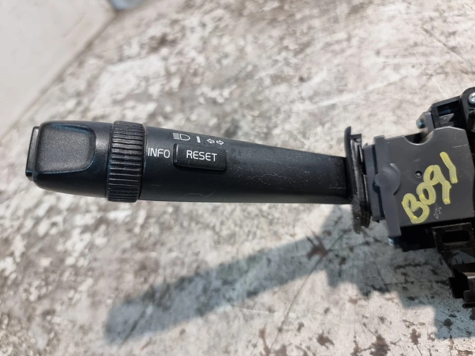 Volvo S60 Wiper Indicator Stalk W/ Squib Ring 2004 MK1 Pre-Facelift OEM 30669744 - Image 2 of 4