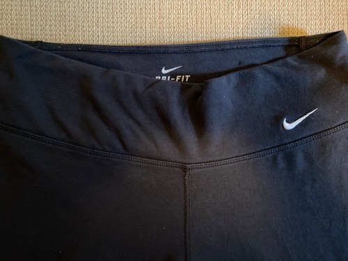 Nike Dri Fit Yoga Capri Pants