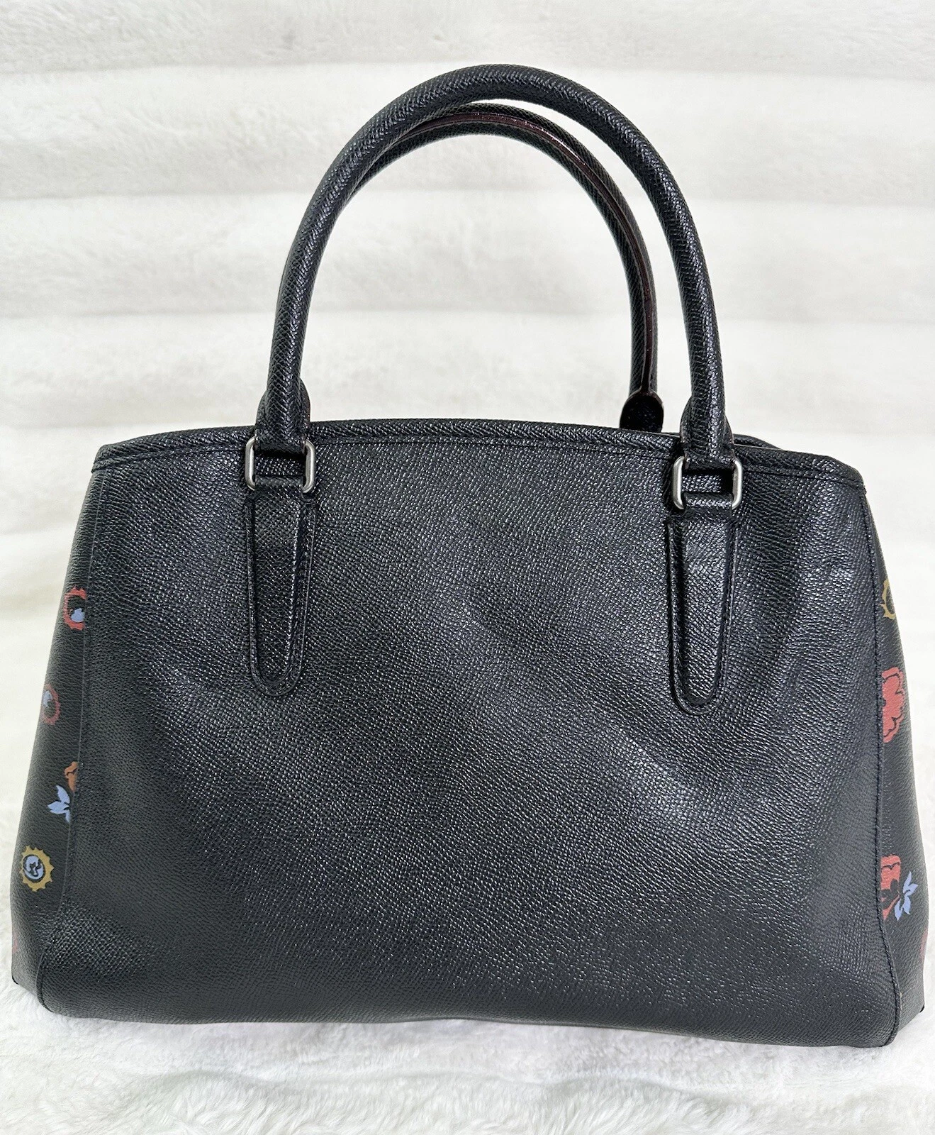 Coach F24374 Margot Carryall in pelle nera con stampa floreale us intime ottimeioni