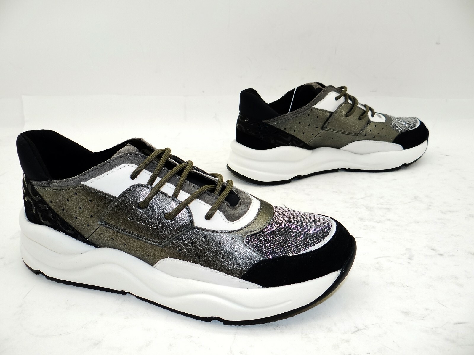 Купить Geox TOPAZIO Damen Sport Schuhe Sneaker Turnschuhe Leder на Аукцион  DE из Германии с доставкой в Россию, Украину, Казахстан