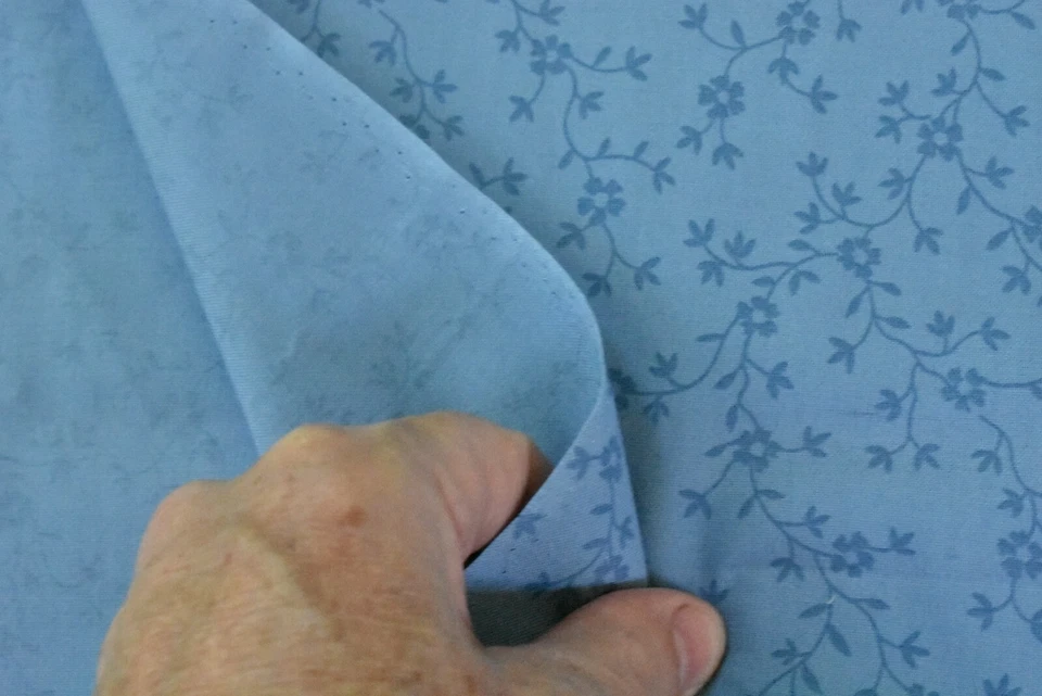 26" Long, Blue Floral Vines on Blue Cotton, In The Beginning/Garden Twist, P4977 - Image 4 of 4