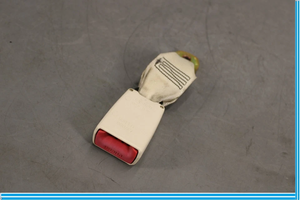 Оригинальный приемник пряжек ремня безопасности со стороны переднего правого пассажира для Lexus SC430 Z40 02–10 годов выпуска - Изображение 3 из 4