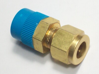1 - Swagelok Brass Connector, 3/8'' OD Tube x 3/8'' Male NPT, B-600-1-6