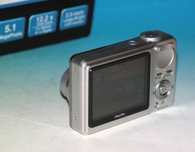 Reconditioned - Fujifilm FinePix F460 5.1MP Digital Camera #0943
