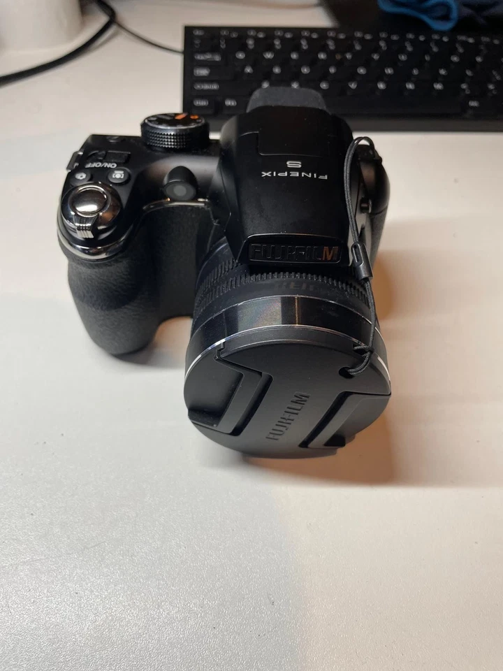 Fujifilm FinePix S4500, photo 1 of 5
