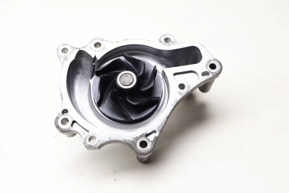 VW TOUAREG 2006-2009 2011-2017 - refrigerante/bomba de agua 079121014F Foto 3 de 4