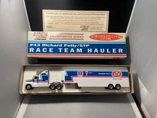 Racing Collectables Richard Petty # 43 Race Team Hauler STP 1:64 1 of 7,500
