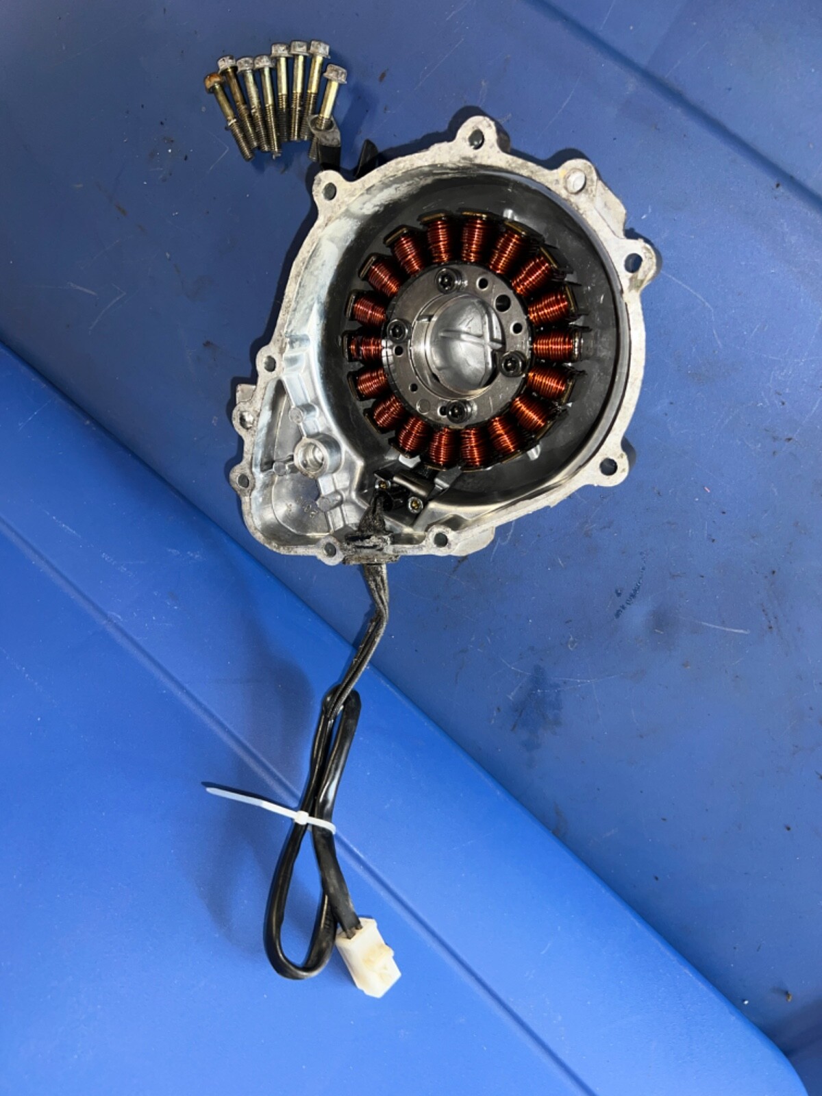 2005 2006 Kawasaki Ninja zx636 636 zx6r Engine Stator Side cover motor w/ bolts