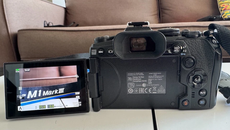 Olympus OM-D E-M1 Mark III, photo 4 of 5
