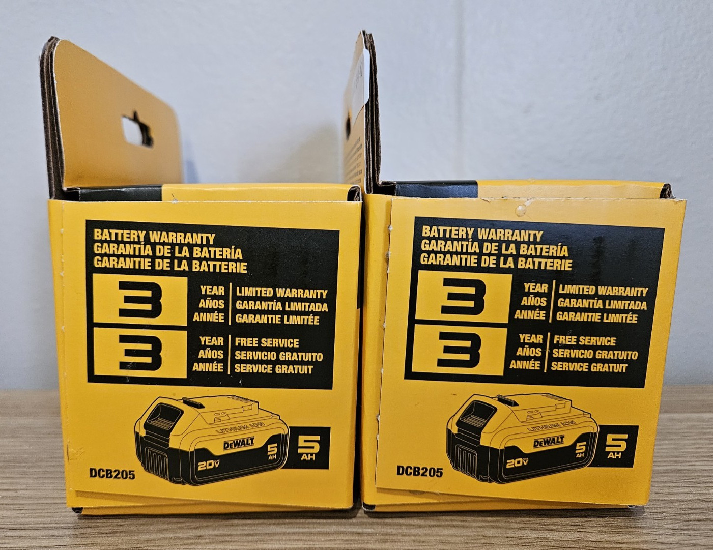 새 제품인 Dewalt 20볼트(20V Max) 리튬 이온 5AH 배터리 DCB205 2025 20개 묶음 2