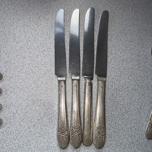 Wm Rogers Mfg Co Orig Rogers SILVER MIST / MARIGOLD 4 each-spoons, knives, forks - Picture 7 of 12