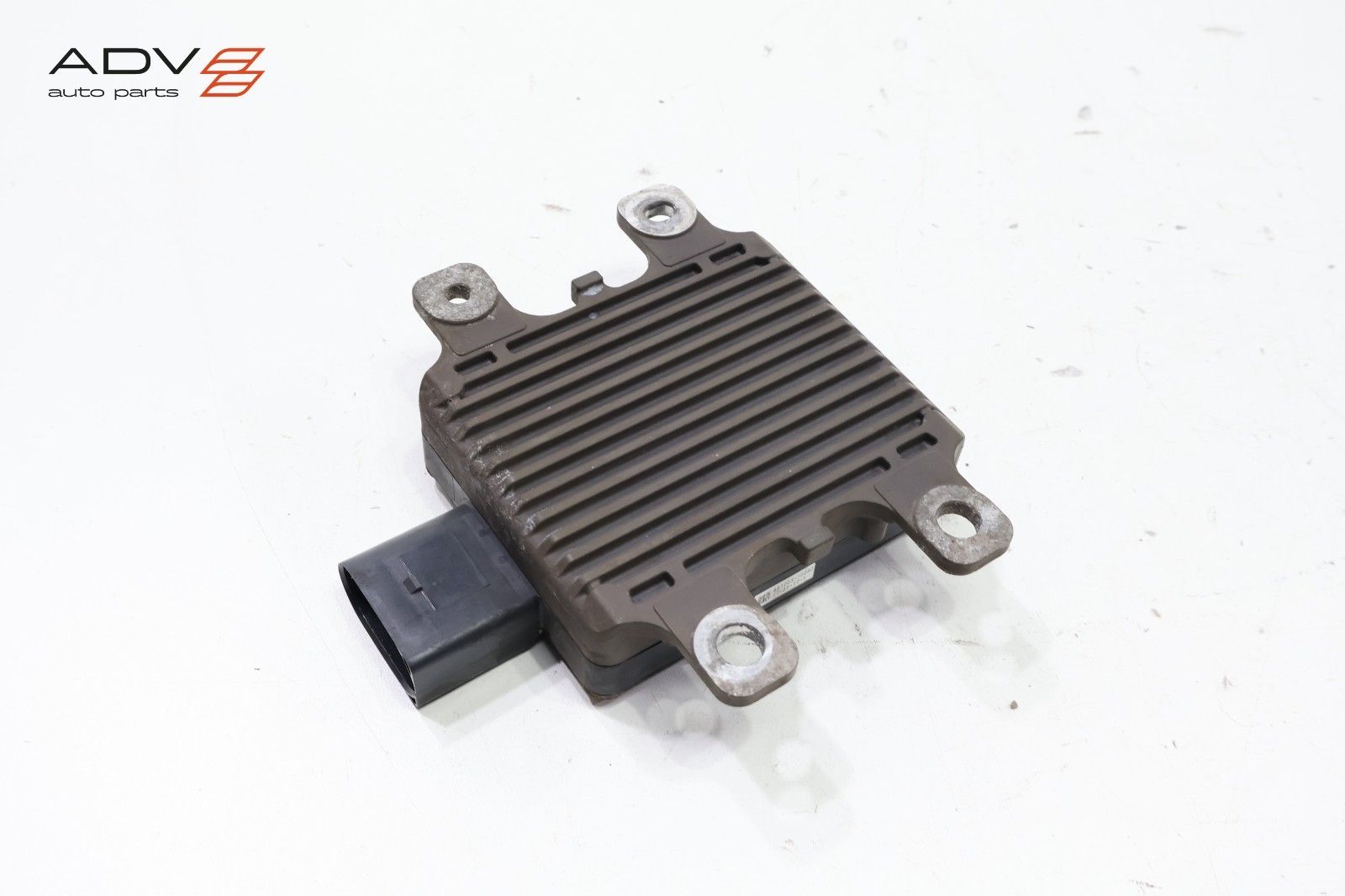 2014 - 2020 BMW i8 I12 TRANSMISSION OIL PUMP CONTROL MODULE UNIT OEM