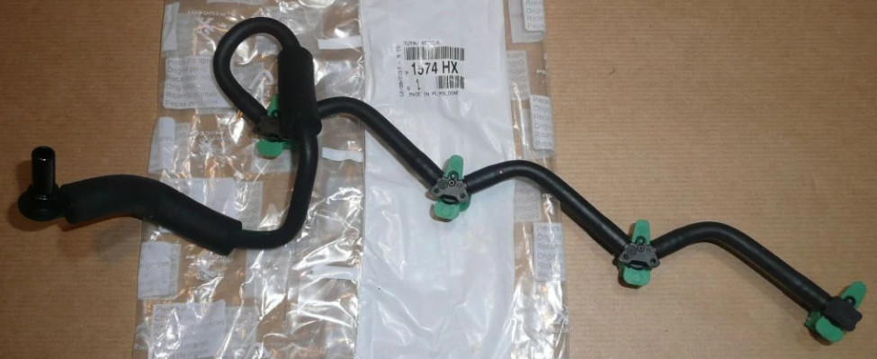 Tuyau de carburant pour réparation injection Peugeot 1.6HDi 1574.HX