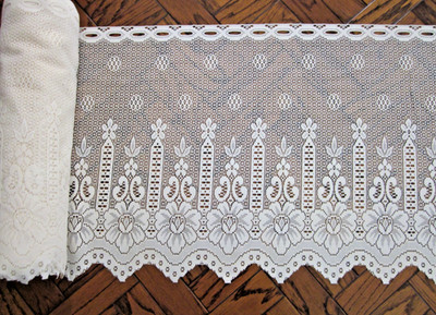 LACE CURTAIN VALANCE,  SINGLE FLOWER DESIGN 24'' WIDTH DROP, SCALLOPED BOTTOM