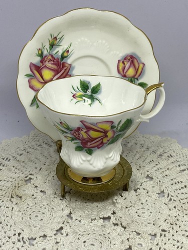 Royal Albert sweetheart roses teacup saucer and stand - Picture 2 of 9