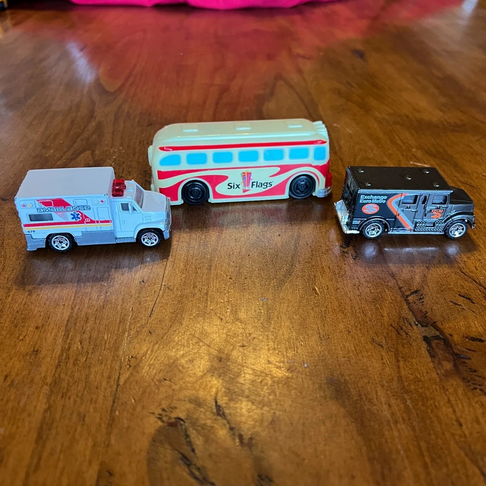 Lot of 3 Toy Cars 2005 Oldemark Six Flags Bus MB 1999 Armored Car 2005 Ambulance - Image 3 of 4